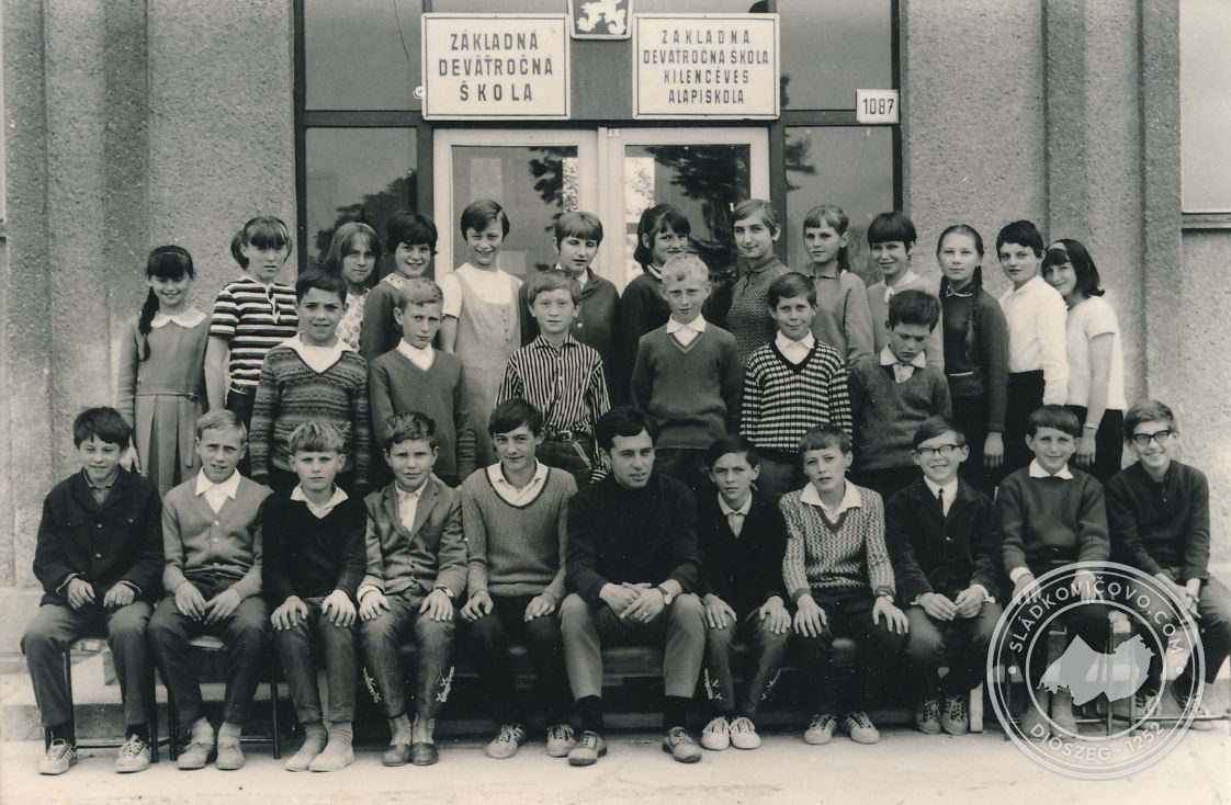 ZDŠ 1966-67 7.B (1954)