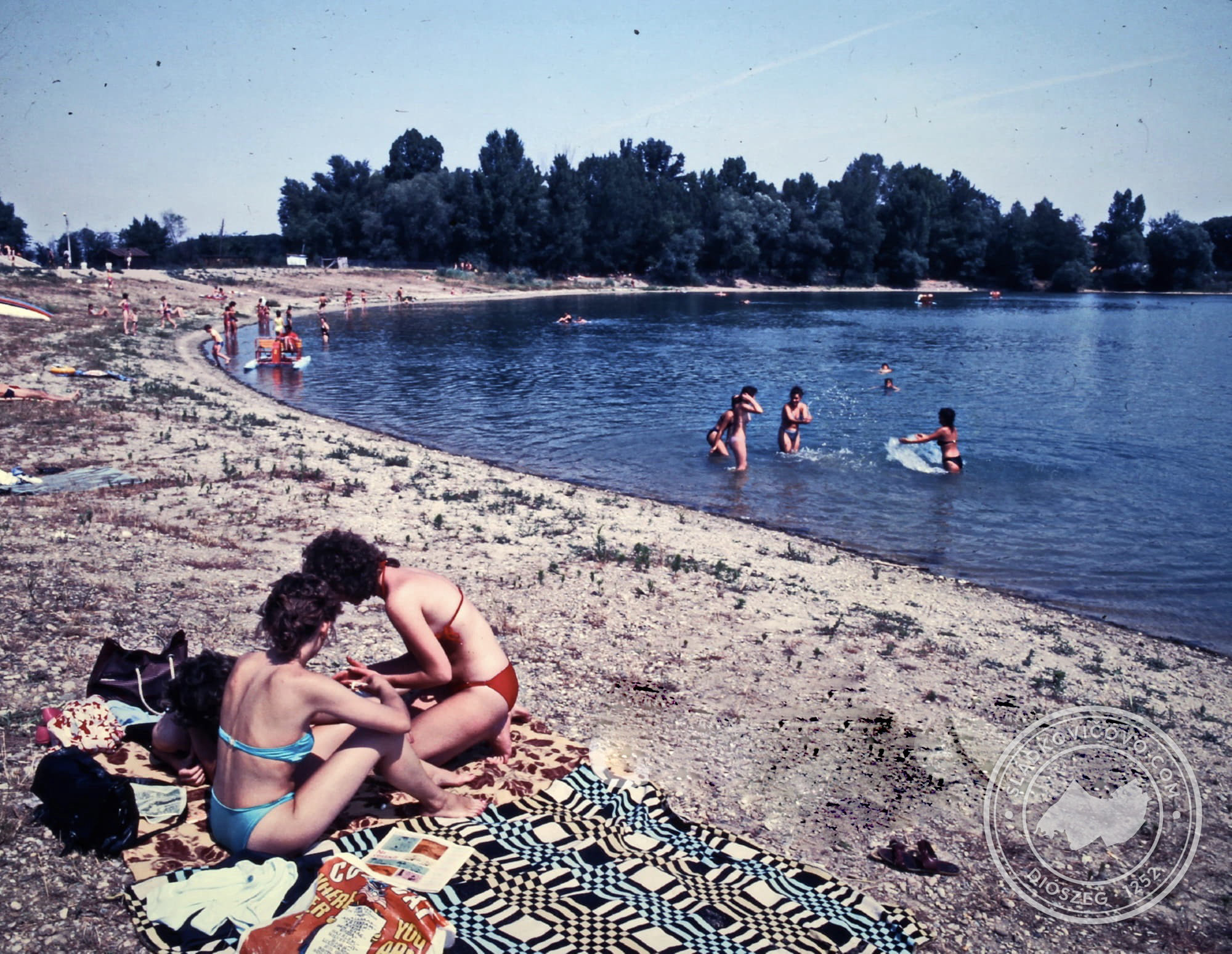 Jazero "Kövecses" v lokalite Vincov les na fotografii z roku 1985.