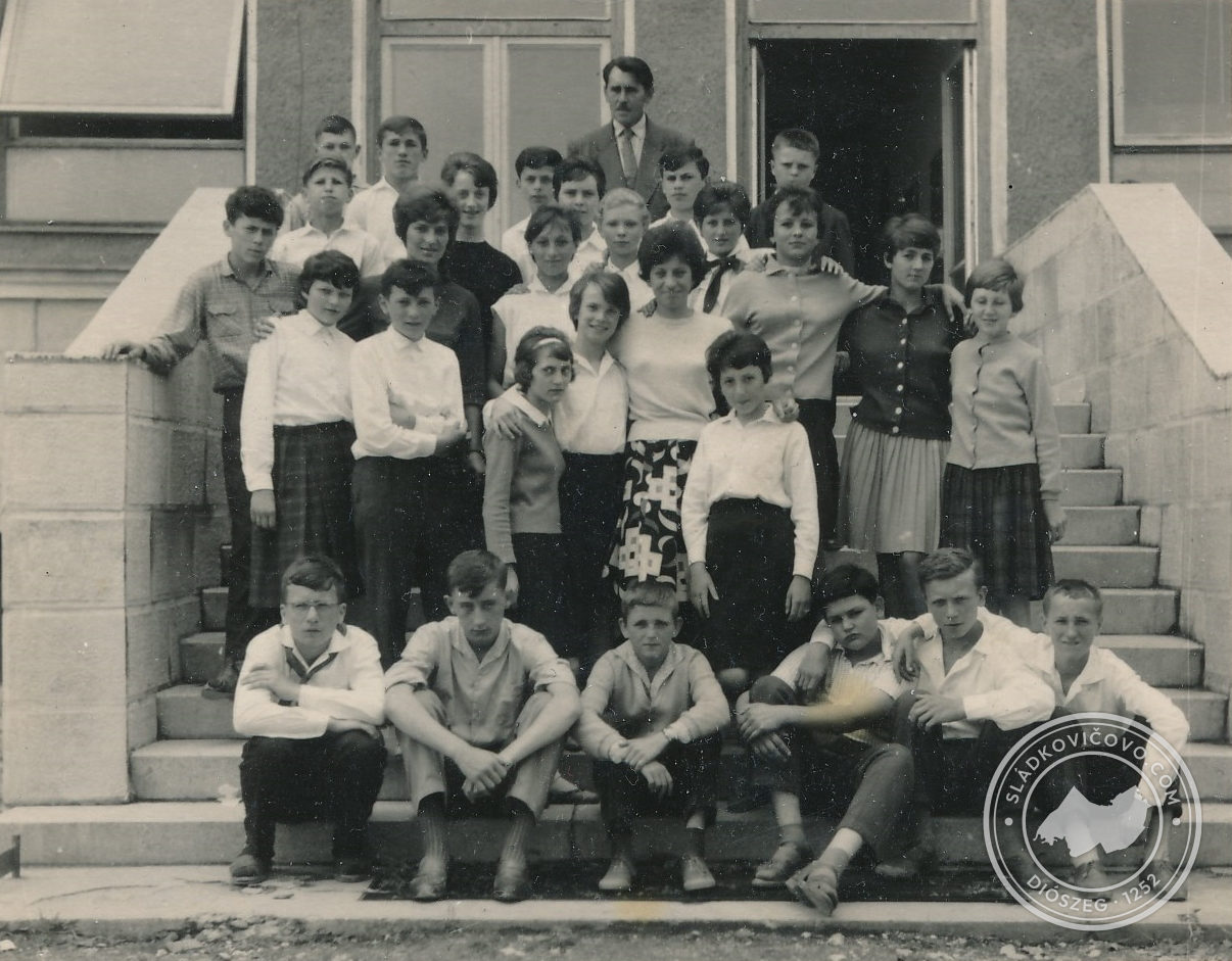 ZDŠ 1962-63 8.B (1949)