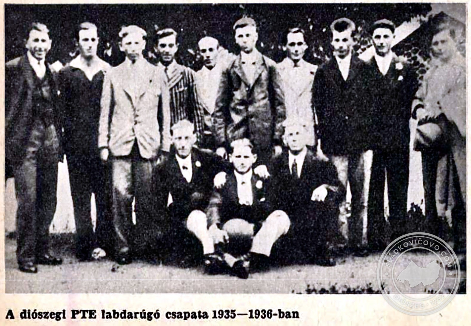 Fotografia futbalistov Diószegského PTE z roku 1935-36.
